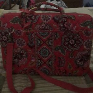 Reposhing this Vera Bradley Laptop bag!